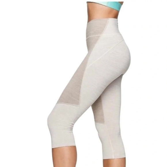 Outdoor Voices Techsweat Two-Tone Kneecap Crop Capri Leggings Size S - Picture 3 of 9